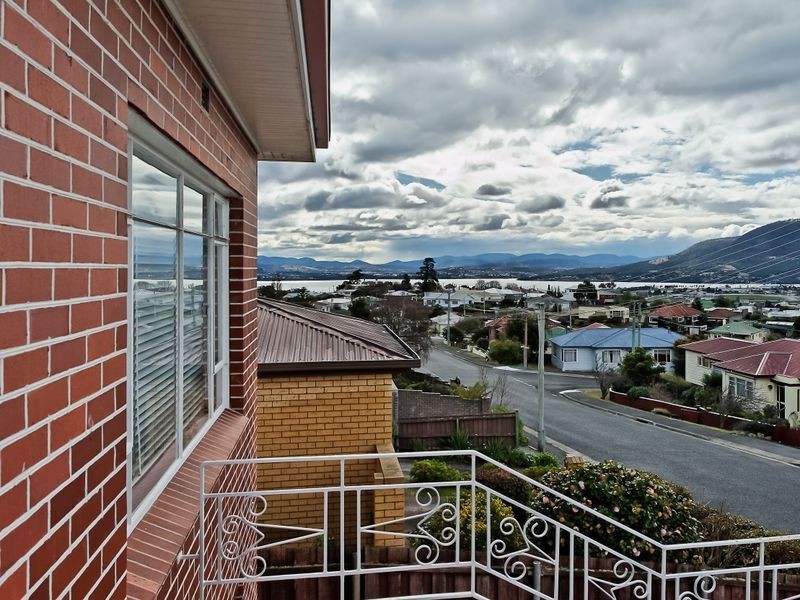 23 Eighth Avenue, West Moonah TAS 7009