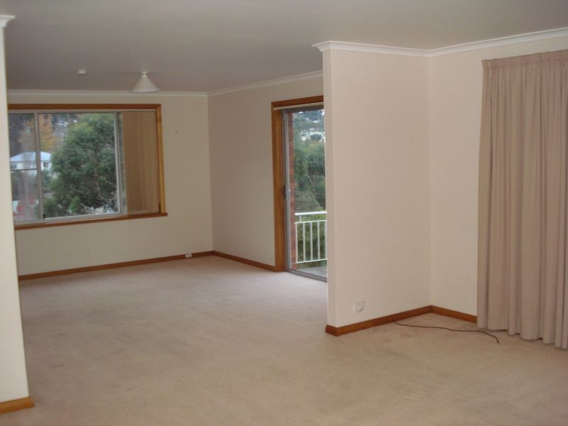 41 Sharps Road, Lenah Valley TAS 7008