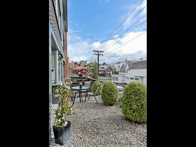 4/64 St Georges Terrace, Battery Point TAS 7004