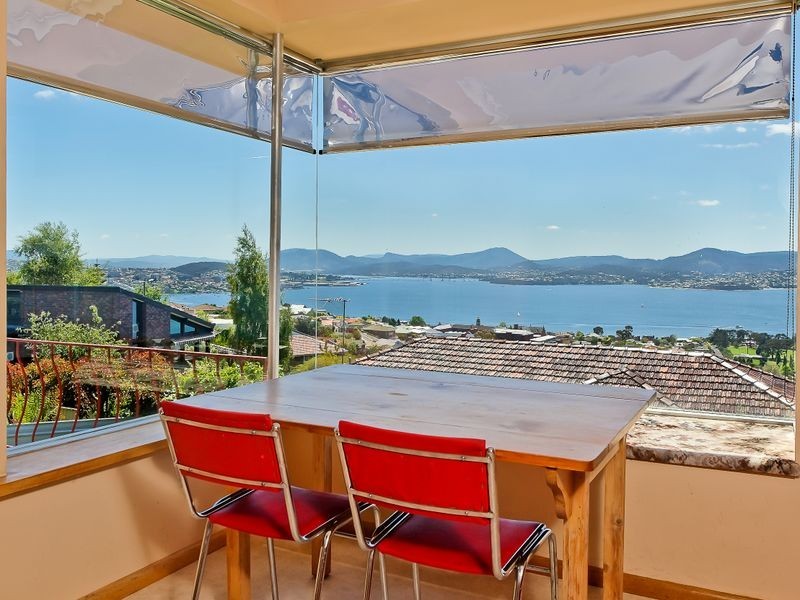 23 Broadwaters Parade, Sandy Bay TAS 7005