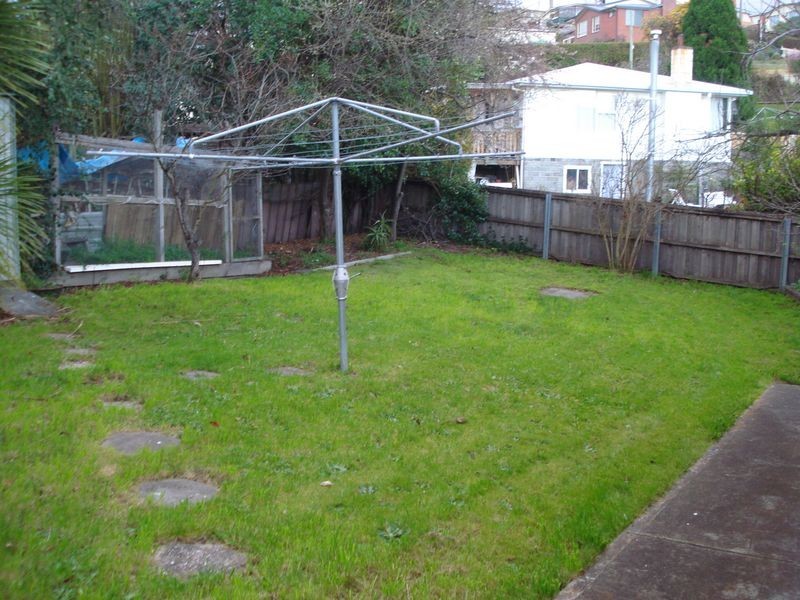 1/14A Hilton Road, Claremont TAS 7011