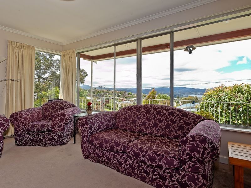 49 Kalang Avenue, Lenah Valley TAS 7008