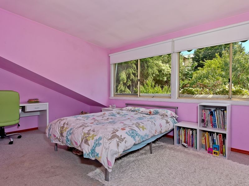 106 Creek Road, New Town TAS 7008