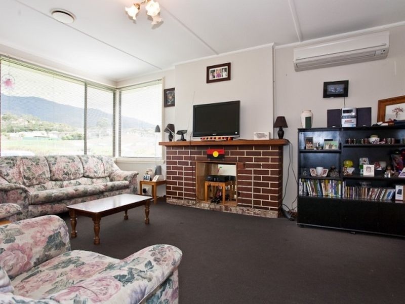 1 Dewar Place, Claremont TAS 7011