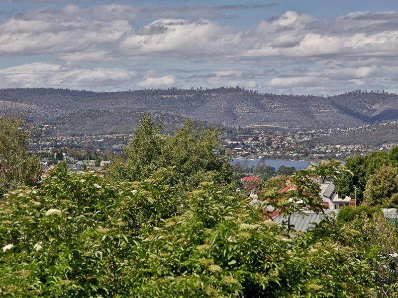 2/29 Allison Street, West Hobart TAS 7000