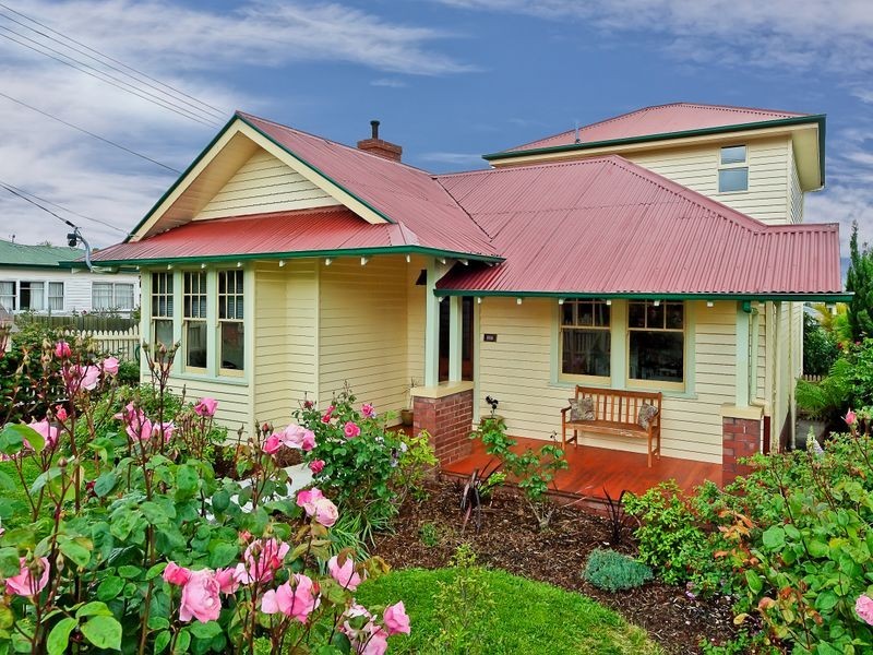 10 Baker Street, New Town TAS 7008