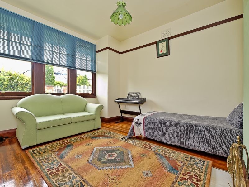 10 Baker Street, New Town TAS 7008