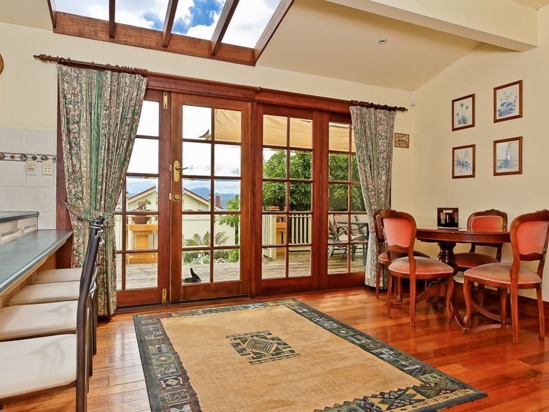 10 Baker Street, New Town TAS 7008