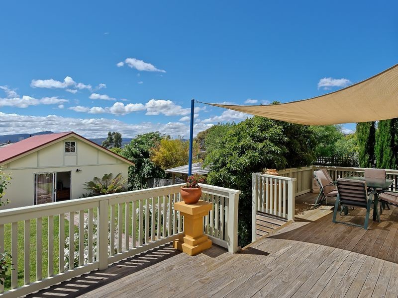 10 Baker Street, New Town TAS 7008