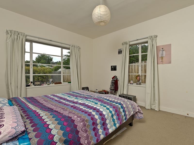 154 Augusta Road, Lenah Valley TAS 7008