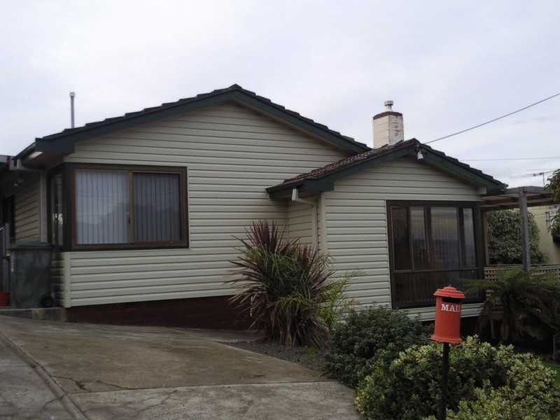 8 Tooma Avenue, Berriedale TAS 7011