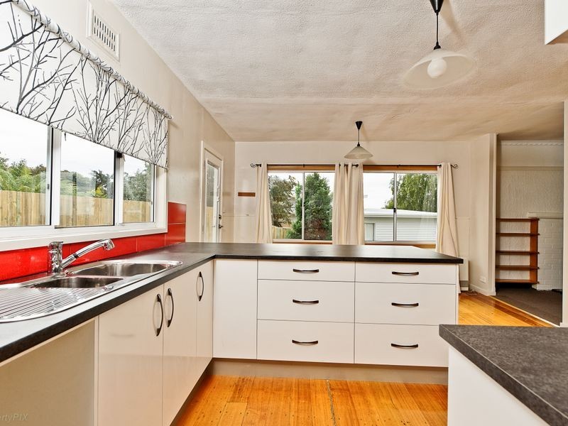 42 Kalang Avenue, Lenah Valley TAS 7008