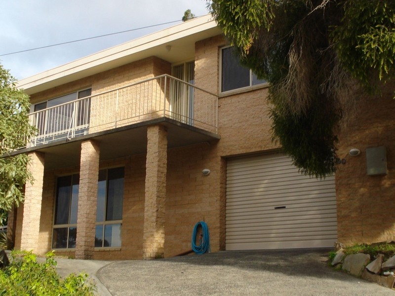 60 Salvator Road, West Hobart TAS 7000