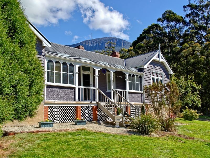 311 Strickland Avenue, South Hobart TAS 7004