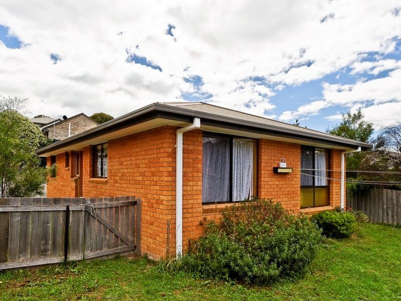 2/13 Madeline Court, Glenorchy TAS 7010