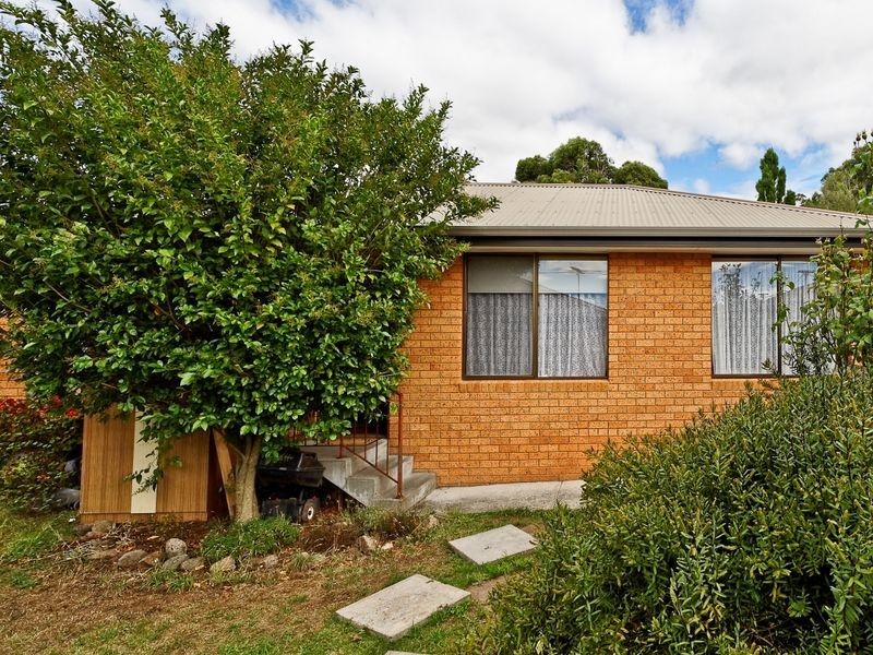 2/13 Madeline Court, Glenorchy TAS 7010