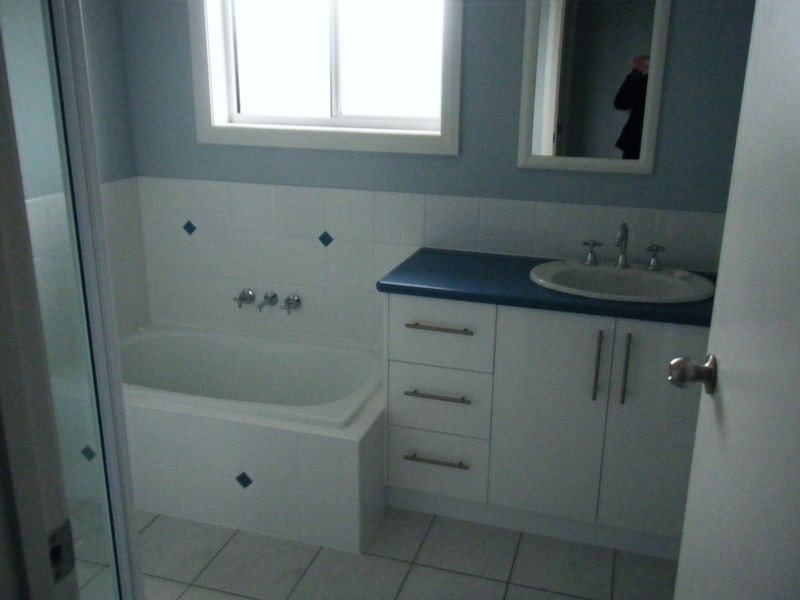 2/13 Govett Rise, Austins Ferry TAS 7011