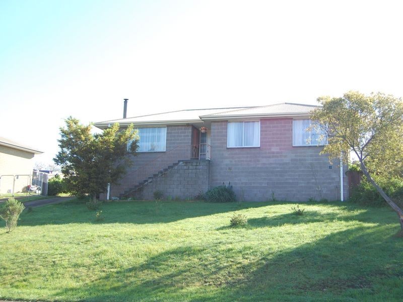 28 Calvert Crescent, Gagebrook TAS 7030