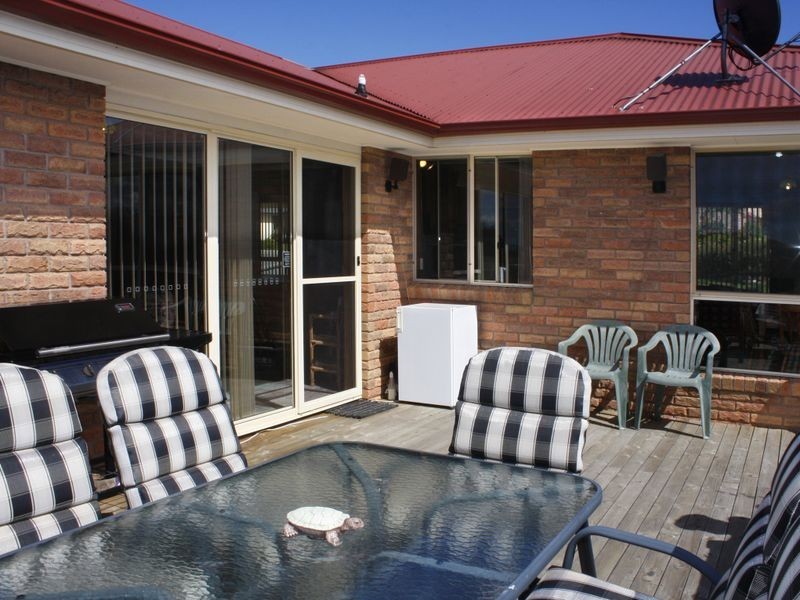25 Adelong Drive, Kingston TAS 7050