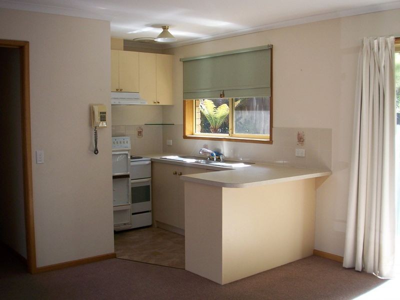 2/18 Godfrey Road, Claremont TAS 7011