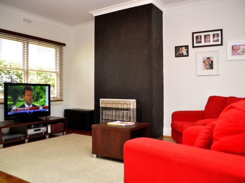 11 Gant Street, Lenah Valley TAS 7008