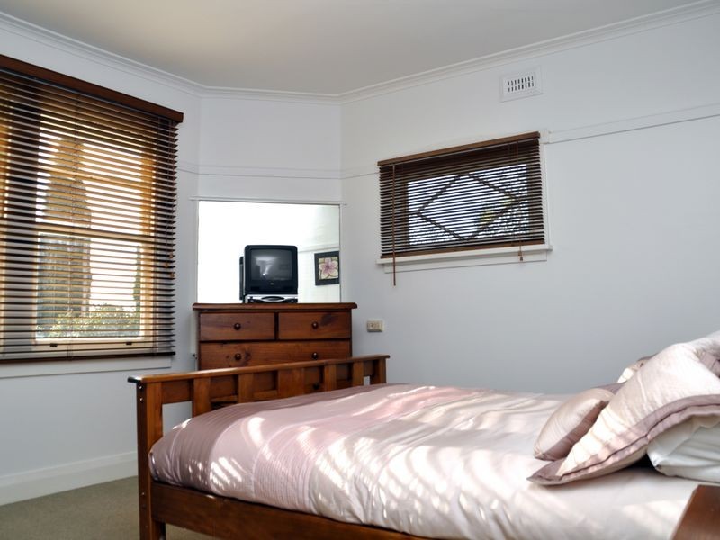 11 Gant Street, Lenah Valley TAS 7008