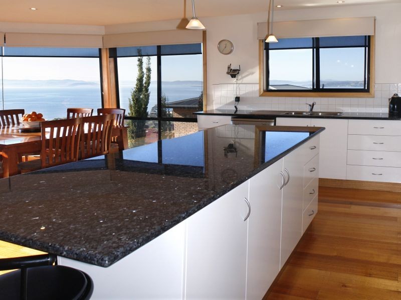 12 Donohoe Gardens, Kingston Beach TAS 7050