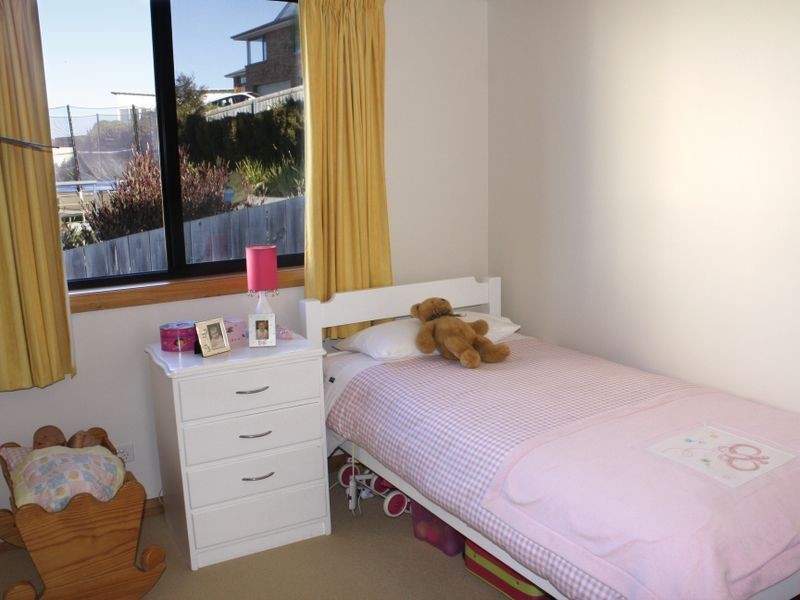 12 Donohoe Gardens, Kingston Beach TAS 7050