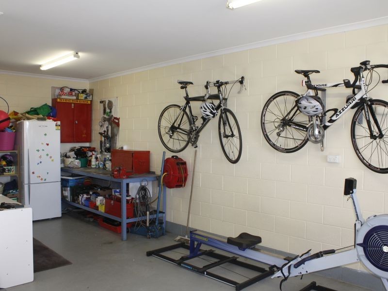 12 Donohoe Gardens, Kingston Beach TAS 7050