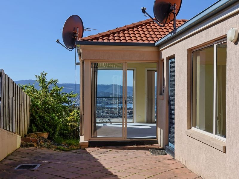 2/32 Fielding Drive, West Hobart TAS 7000