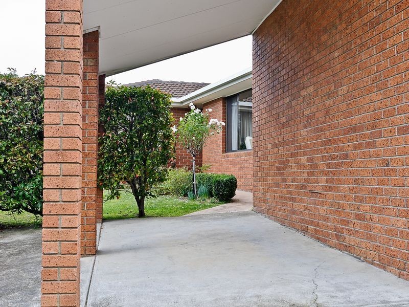 2/10 Shannuk Drive, West Hobart TAS 7000