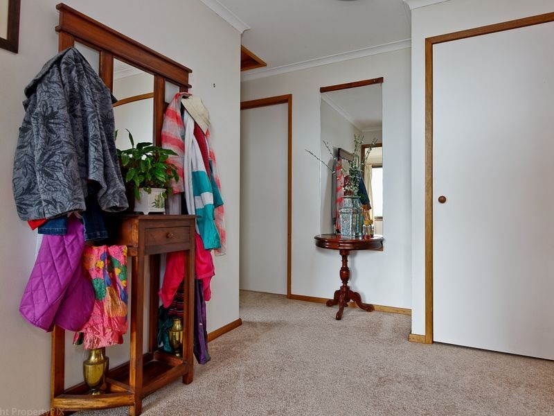 2/10 Shannuk Drive, West Hobart TAS 7000