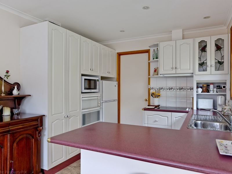 2/10 Shannuk Drive, West Hobart TAS 7000