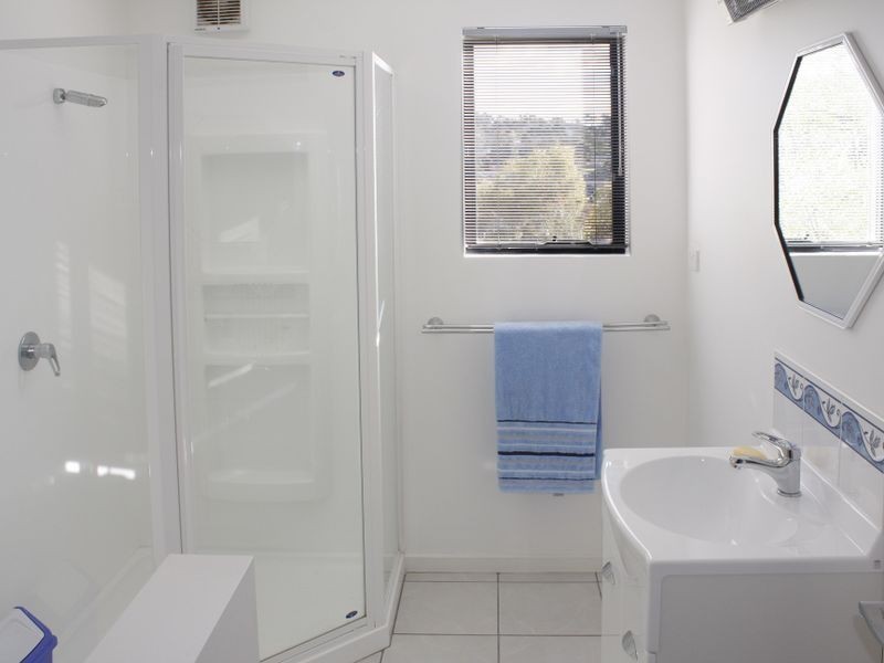 6 Steen Court, Blackmans Bay TAS 7052