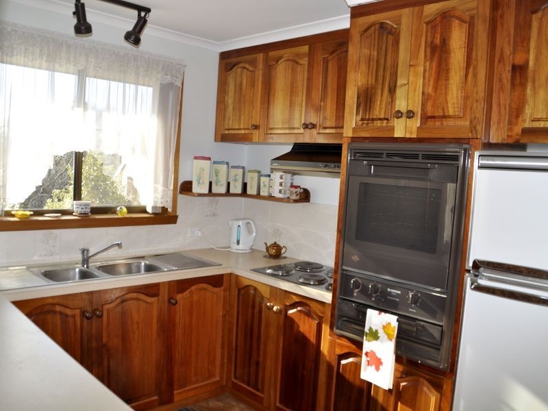 3/3B Shenstone Place, Montrose TAS 7010