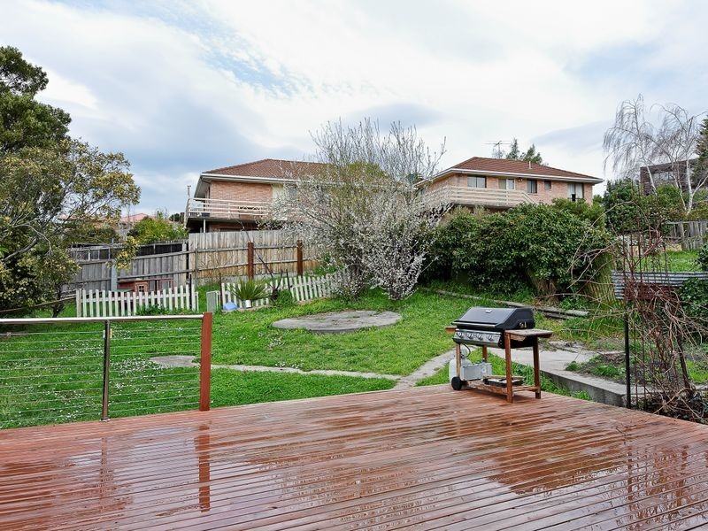 9 Russell Road, Claremont TAS 7011