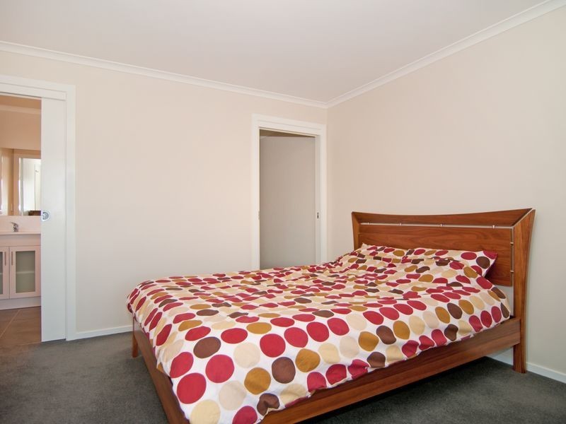 2 Lumsden Road, Howrah TAS 7018