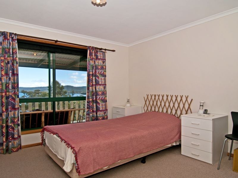 73 Lagoon Road, White Beach TAS 7184