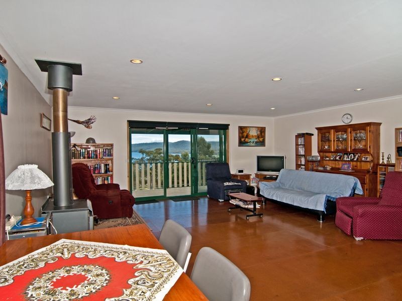 73 Lagoon Road, White Beach TAS 7184