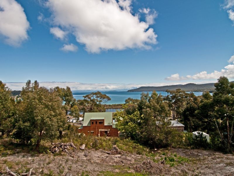 73 Lagoon Road, White Beach TAS 7184