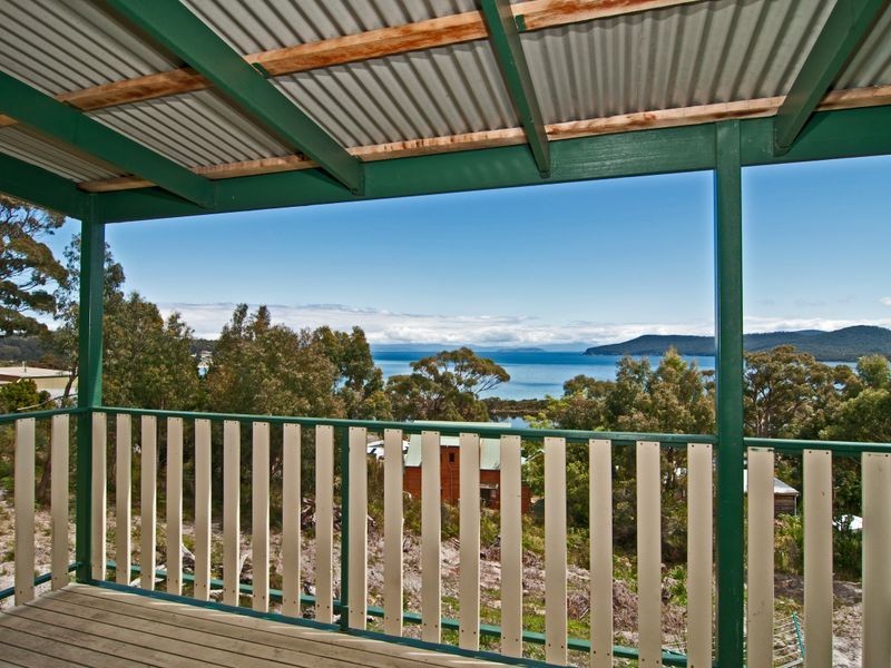 73 Lagoon Road, White Beach TAS 7184