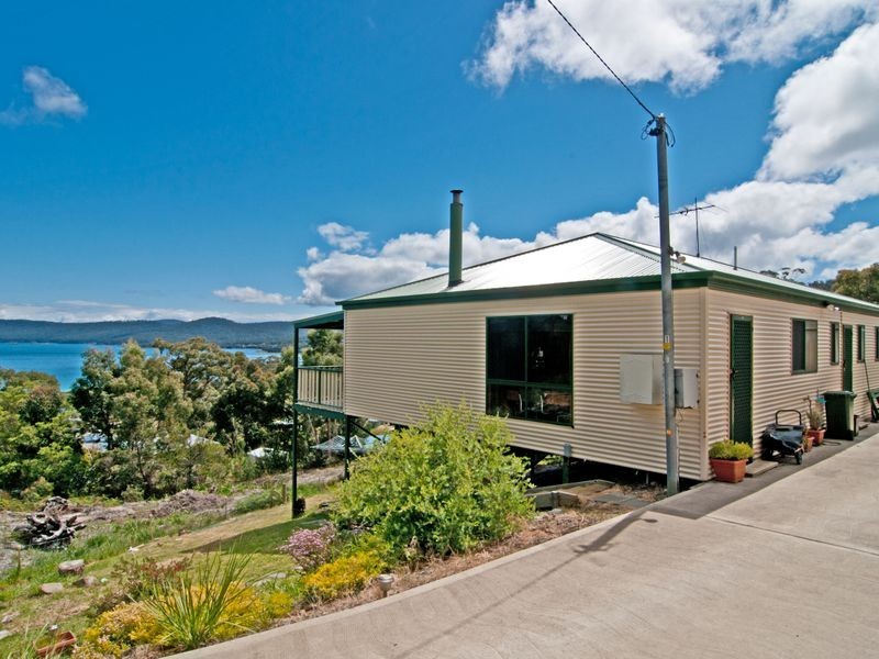 73 Lagoon Road, White Beach TAS 7184