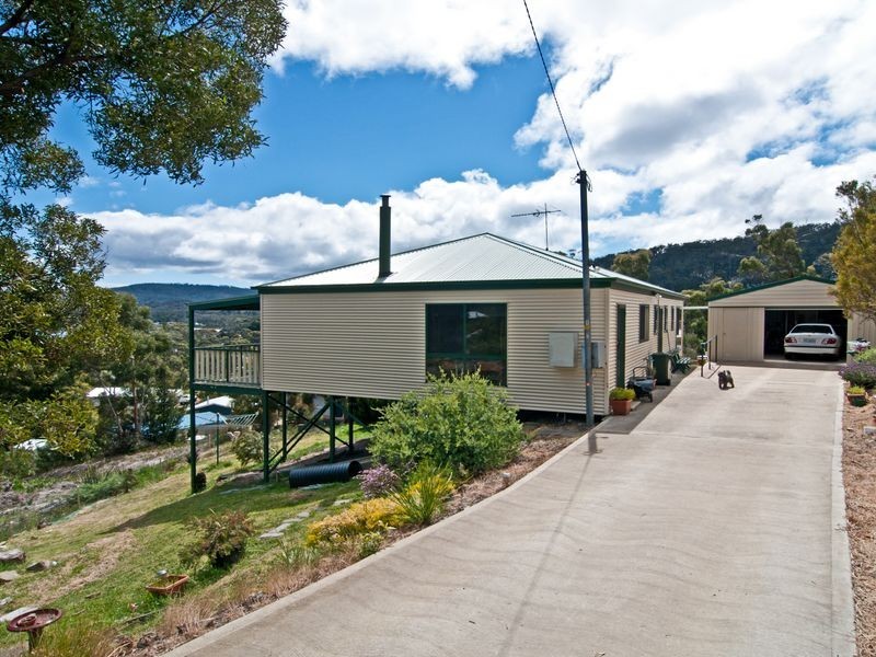 73 Lagoon Road, White Beach TAS 7184