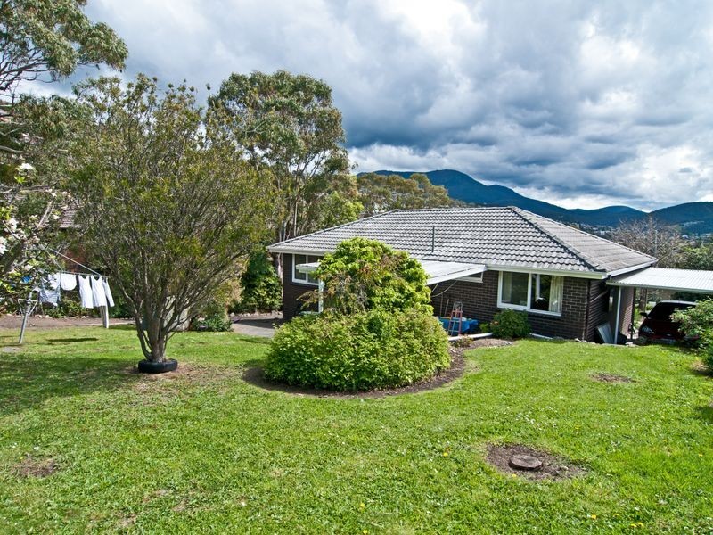 52 Mawhera Avenue, Sandy Bay TAS 7005