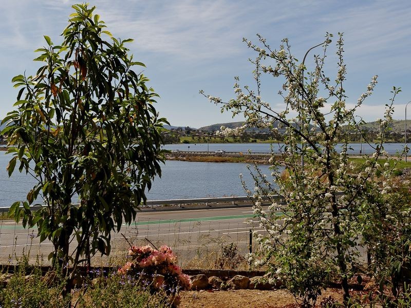 2 Forest Road, Granton TAS 7030