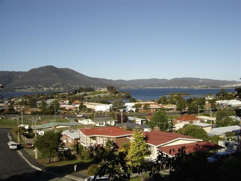 13 Kogarah Avenue, Berriedale TAS 7011