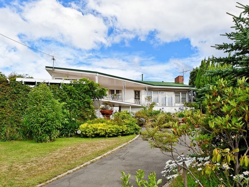 72 Kaoota Road, Rose Bay TAS 7015