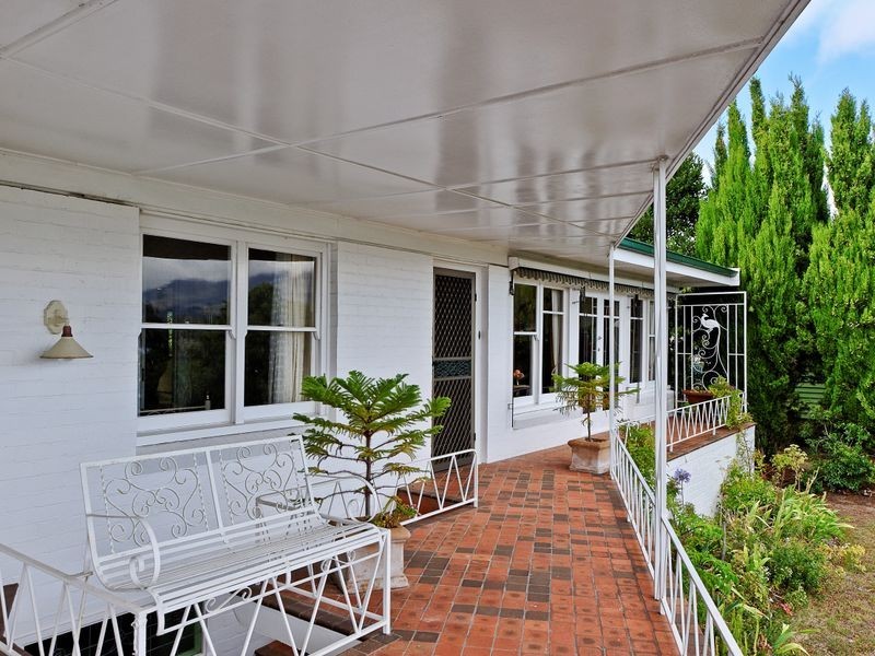 72 Kaoota Road, Rose Bay TAS 7015