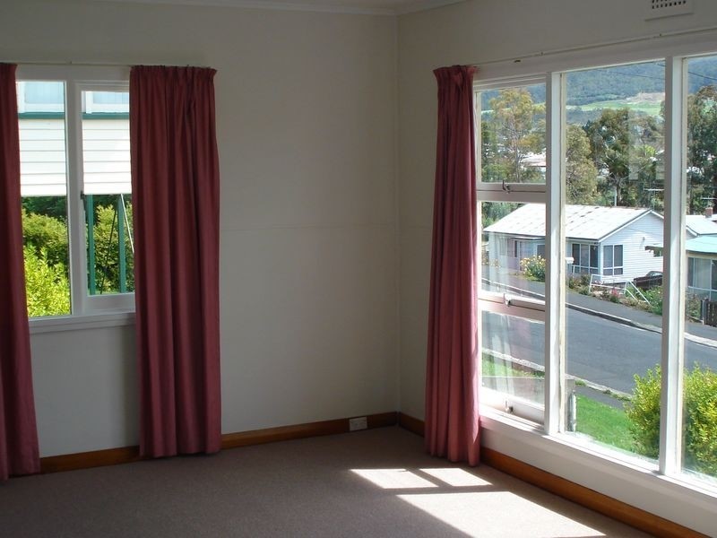 11 Fairfax Road, Glenorchy TAS 7010