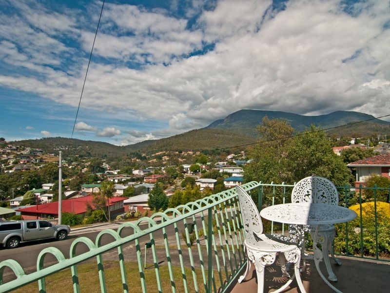 16 Kalang Avenue, Lenah Valley TAS 7008